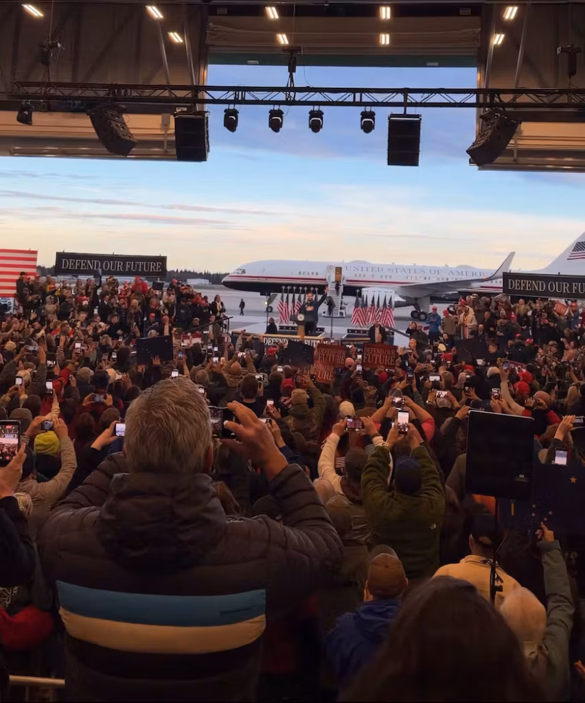 JD Vance descends Air Force Two as he takes the stage in Fairbanks, Alaska. Photo: Mary Margaret Olohan for The Daily Wire.